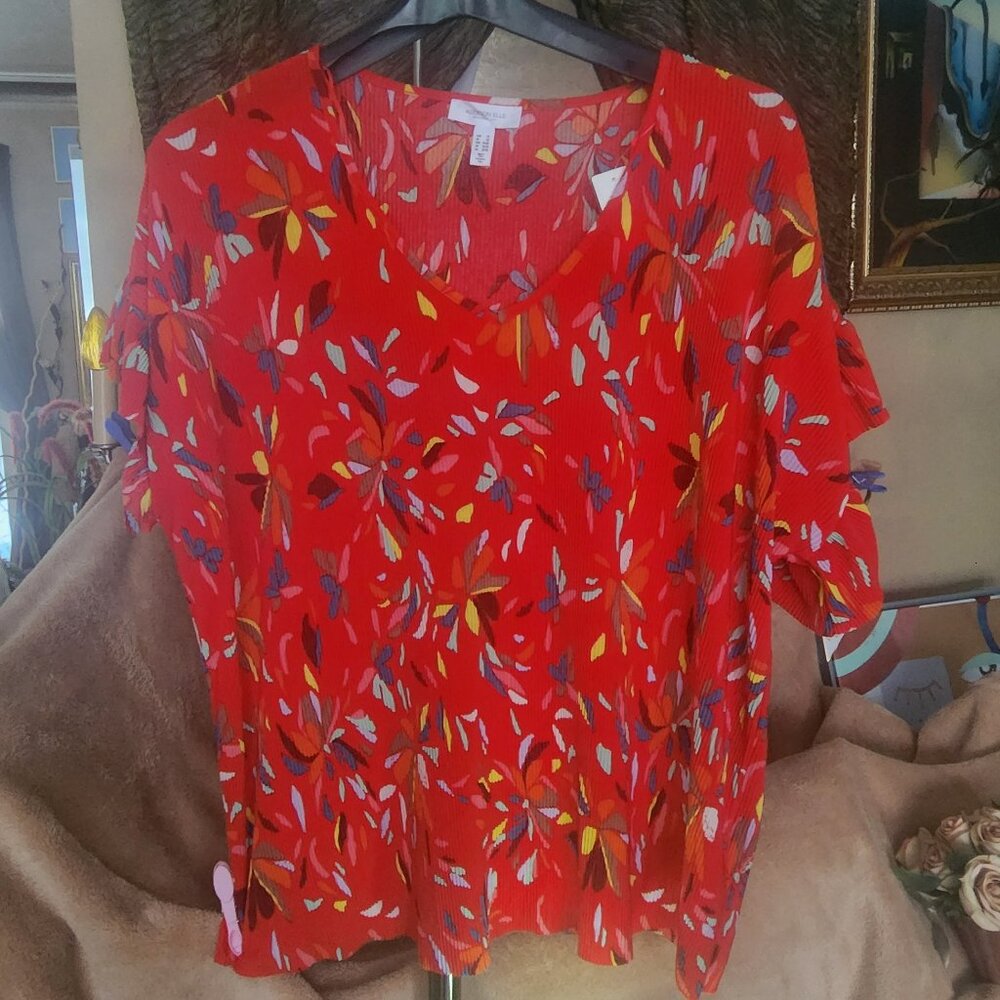 A19 So pretty - textured top full of colour, bell sleeves -  tuck in or out